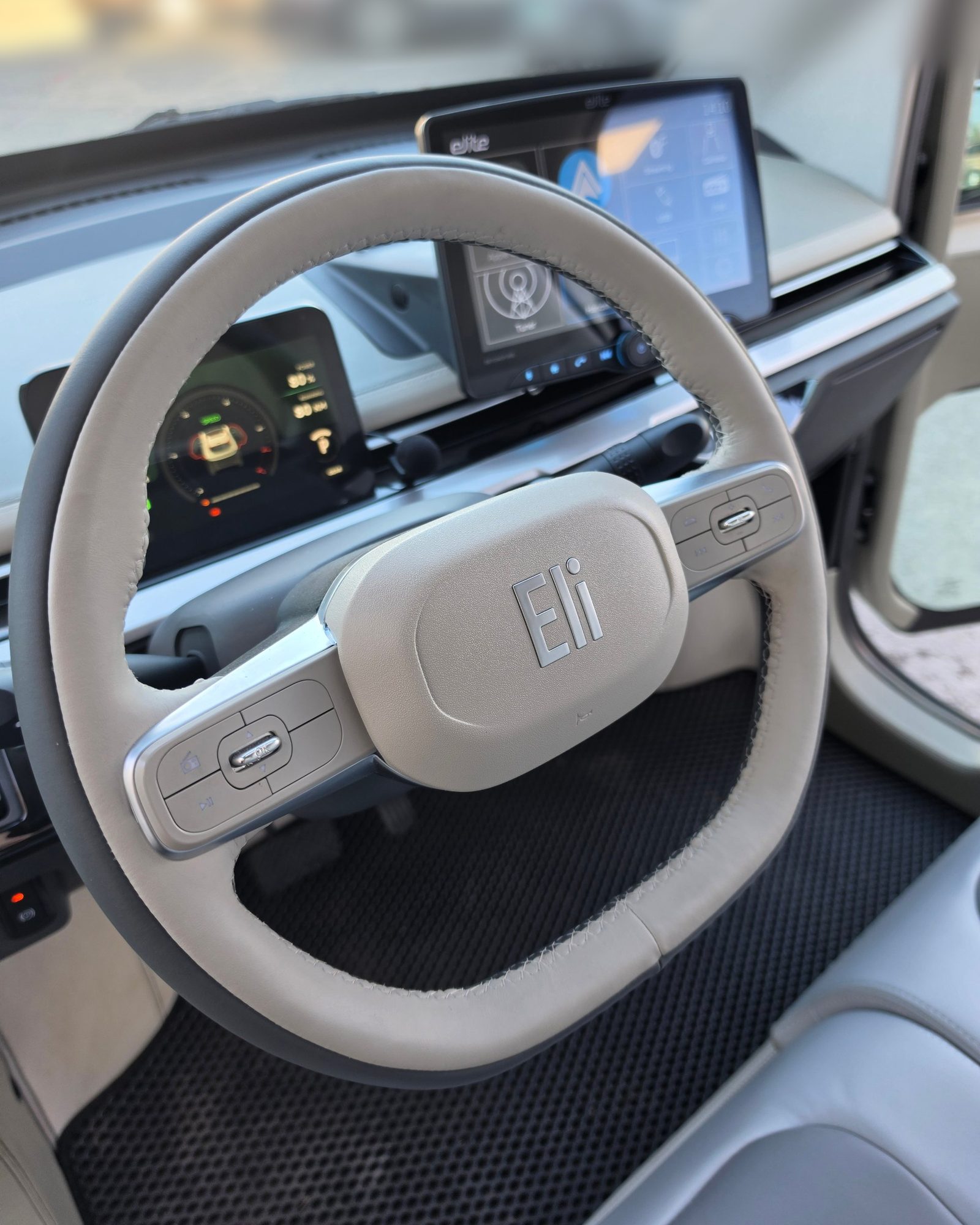 Eli ZERO leather multifunction steering wheel